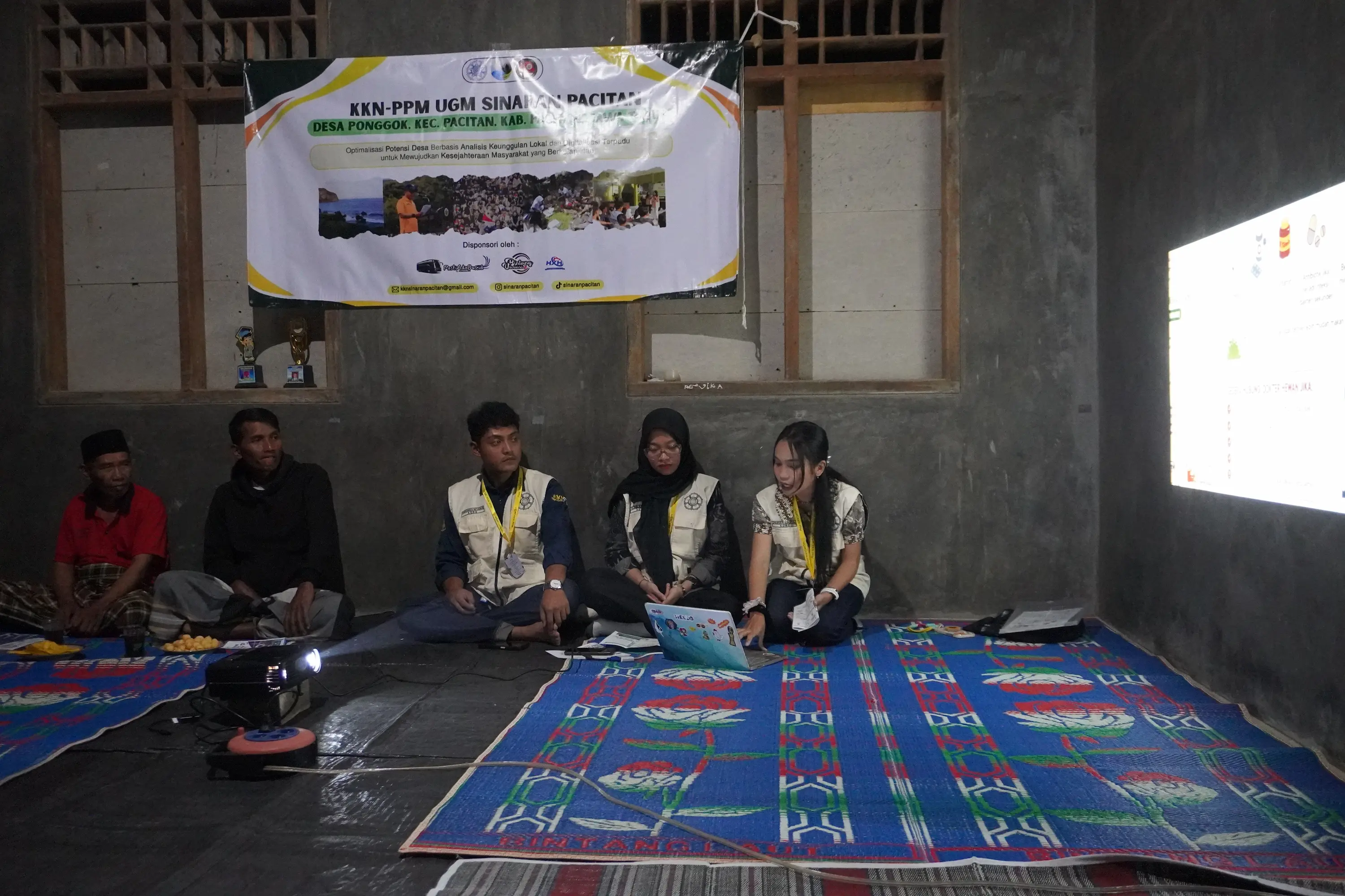 Lindungi Ternak, Selamatkan Ekonomi Warga: Sosialisasi PMK pada Peternak di Desa Ponggok